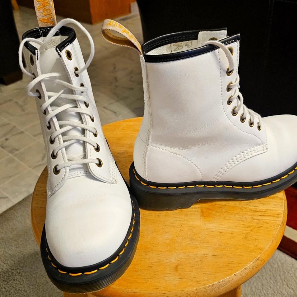 Kids Dr Martens